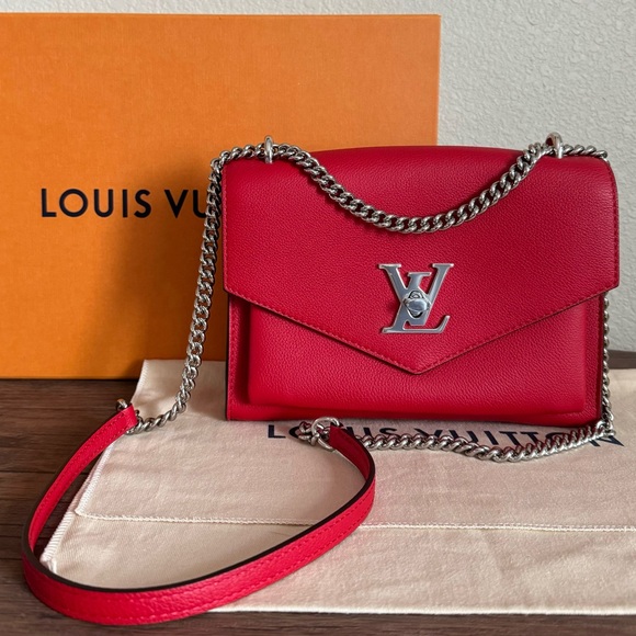 Louis Vuitton Handbags - ❌SOLD❌LOUIS VUITTON MyLockMe Chain Bag